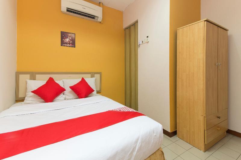 Oyo 538 A&N Hotel Bukit Damansara Buitenkant foto