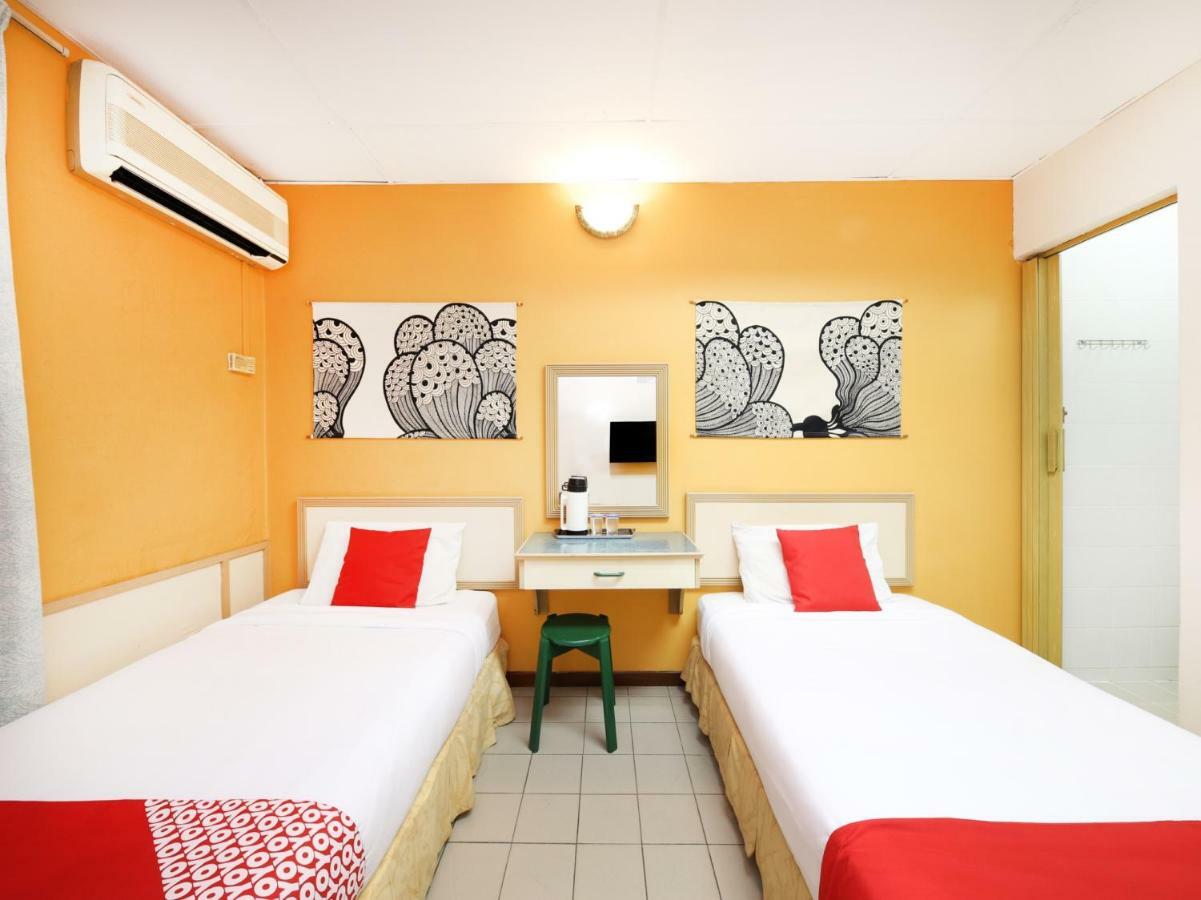 Oyo 538 A&N Hotel Bukit Damansara Buitenkant foto