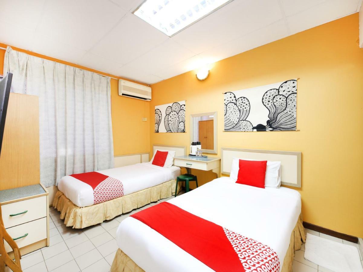 Oyo 538 A&N Hotel Bukit Damansara Buitenkant foto