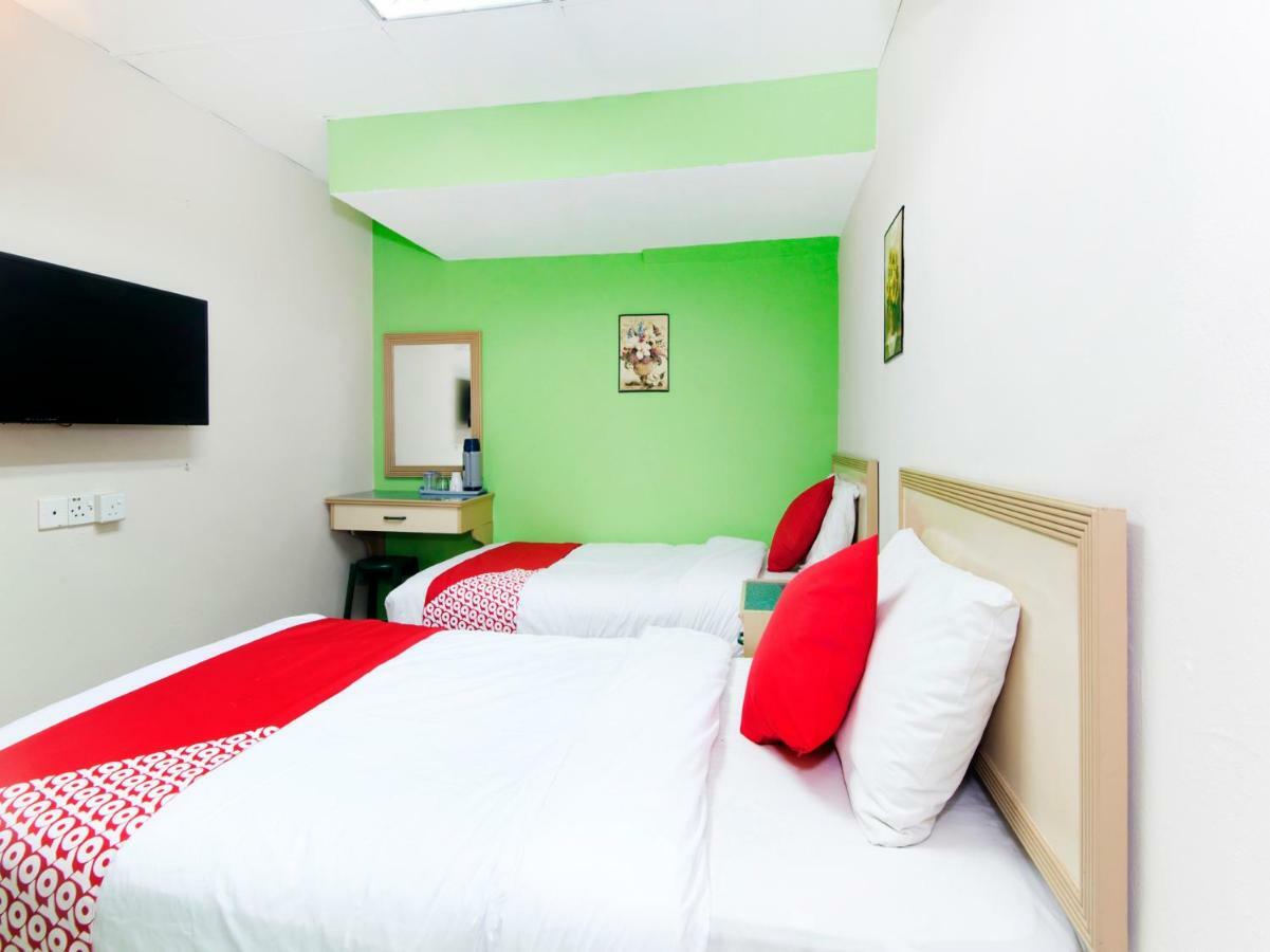 Oyo 538 A&N Hotel Bukit Damansara Buitenkant foto